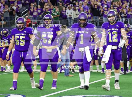 Thumbnail 3 in Hawley vs. Shiner (UIL Football 2A D2 Finals) photogallery.