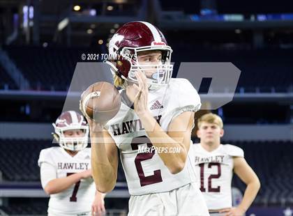 Thumbnail 1 in Hawley vs. Shiner (UIL Football 2A D2 Finals) photogallery.