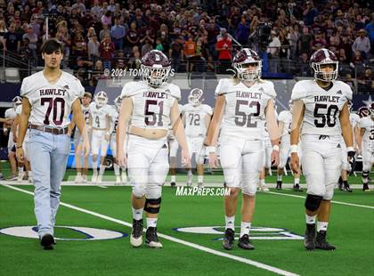 Thumbnail 3 in Hawley vs. Shiner (UIL Football 2A D2 Finals) photogallery.