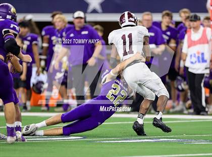 Thumbnail 1 in Hawley vs. Shiner (UIL Football 2A D2 Finals) photogallery.