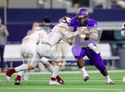 Thumbnail 2 in Hawley vs. Shiner (UIL Football 2A D2 Finals) photogallery.