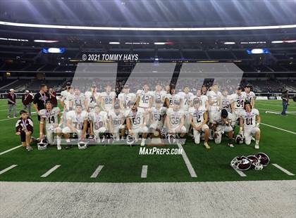 Thumbnail 3 in Hawley vs. Shiner (UIL Football 2A D2 Finals) photogallery.