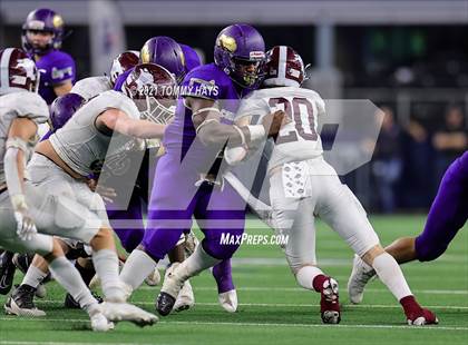 Thumbnail 3 in Hawley vs. Shiner (UIL Football 2A D2 Finals) photogallery.