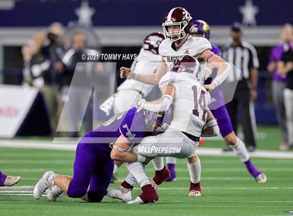 Thumbnail 1 in Hawley vs. Shiner (UIL Football 2A D2 Finals) photogallery.
