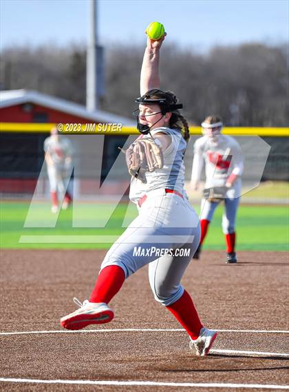 Thumbnail 1 in Caldwell vs Bellville (Scrimmage) photogallery.