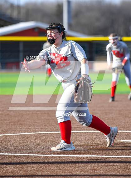 Thumbnail 1 in Caldwell vs Bellville (Scrimmage) photogallery.