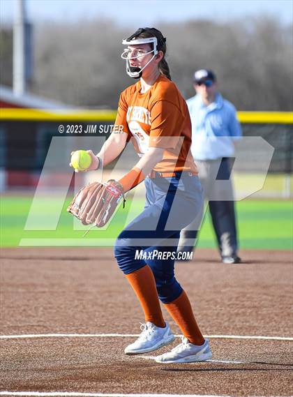 Thumbnail 3 in Caldwell vs Bellville (Scrimmage) photogallery.