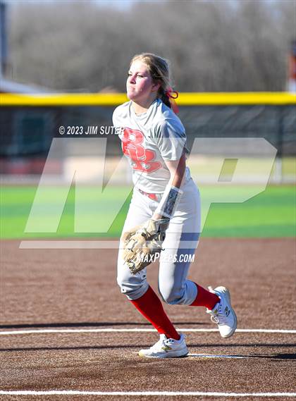 Thumbnail 1 in Caldwell vs Bellville (Scrimmage) photogallery.