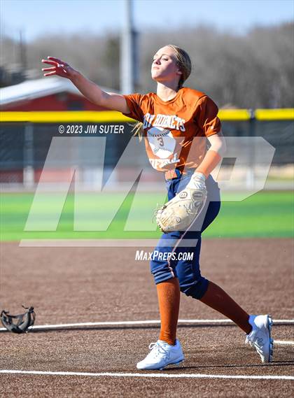 Thumbnail 3 in Caldwell vs Bellville (Scrimmage) photogallery.
