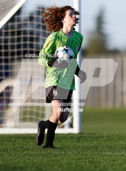 Thumbnail 2 in JV: Sartell - St. Stephen @ Bemidji photogallery.