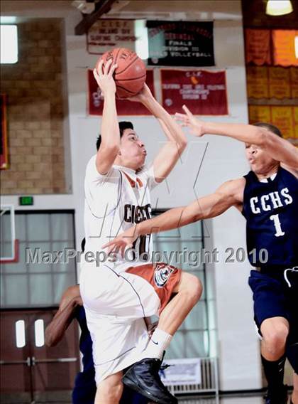 Thumbnail 3 in Cienega vs. Community Charter (MaxPreps Holiday Classic) photogallery.