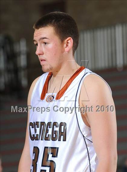 Thumbnail 3 in Cienega vs. Community Charter (MaxPreps Holiday Classic) photogallery.