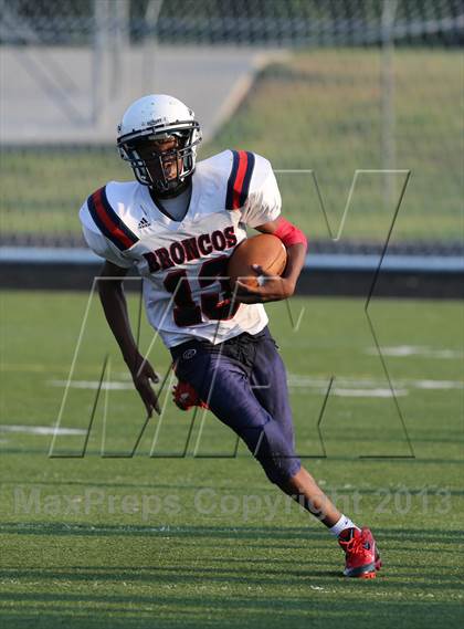 Thumbnail 2 in Boyd Red vs Coppell photogallery.