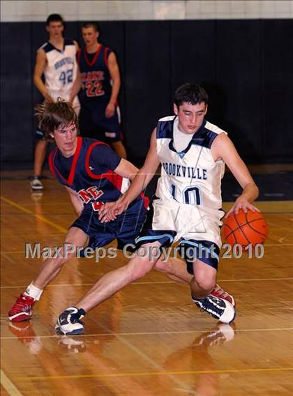 Thumbnail 3 in Kane vs. Brookville (PIAA District 9 AA Final) photogallery.