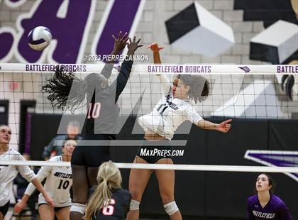 Thumbnail 2 in Gainesville vs Battlefield (Cedar Run District Semifinal) photogallery.