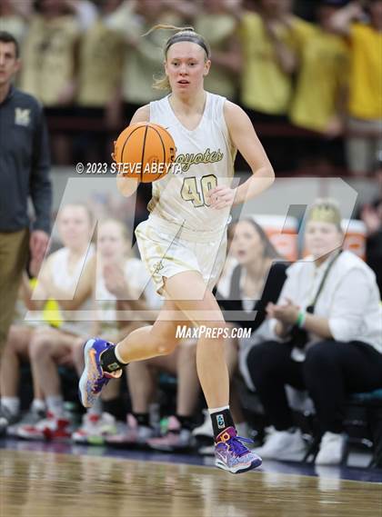 Thumbnail 2 in Grandview vs. Monarch (CHSAA 6A Championship) photogallery.