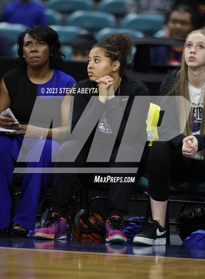 Thumbnail 1 in Grandview vs. Monarch (CHSAA 6A Championship) photogallery.