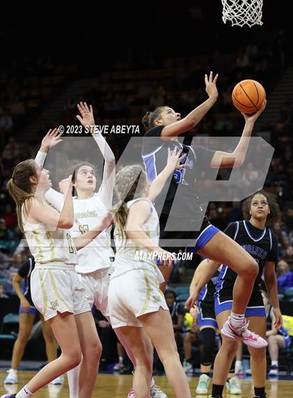 Thumbnail 3 in Grandview vs. Monarch (CHSAA 6A Championship) photogallery.