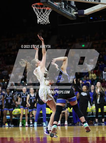 Thumbnail 2 in Grandview vs. Monarch (CHSAA 6A Championship) photogallery.