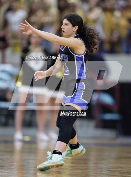 Thumbnail 2 in Grandview vs. Monarch (CHSAA 6A Championship) photogallery.