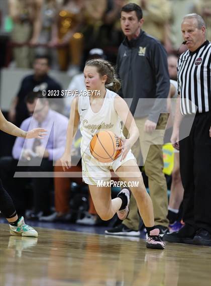 Thumbnail 2 in Grandview vs. Monarch (CHSAA 6A Championship) photogallery.