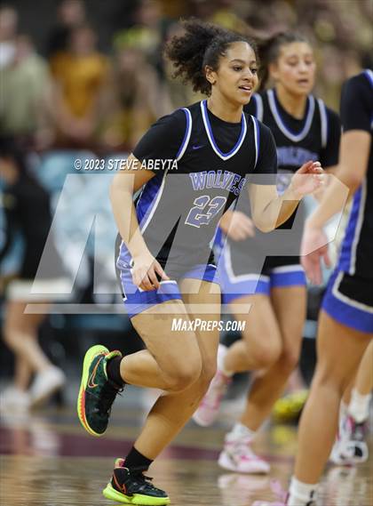 Thumbnail 1 in Grandview vs. Monarch (CHSAA 6A Championship) photogallery.
