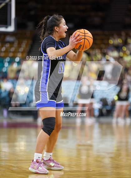 Thumbnail 2 in Grandview vs. Monarch (CHSAA 6A Championship) photogallery.