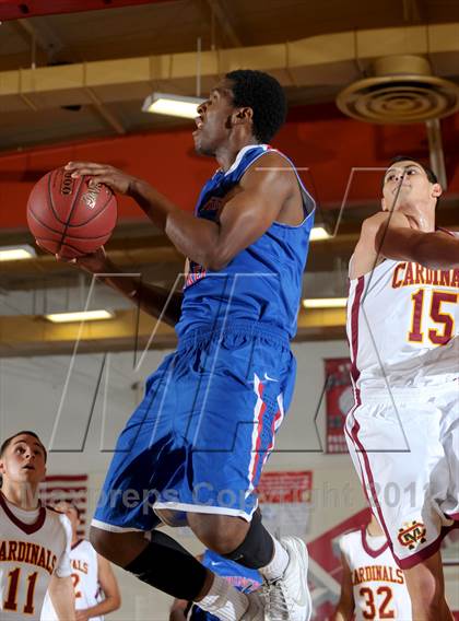 Thumbnail 3 in Cantwell-Sacred Heart vs. George Washington Prep (Rose City Roundball Classic) photogallery.