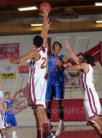 Thumbnail 2 in Cantwell-Sacred Heart vs. George Washington Prep (Rose City Roundball Classic) photogallery.