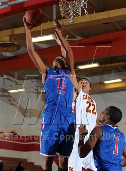 Thumbnail 3 in Cantwell-Sacred Heart vs. George Washington Prep (Rose City Roundball Classic) photogallery.