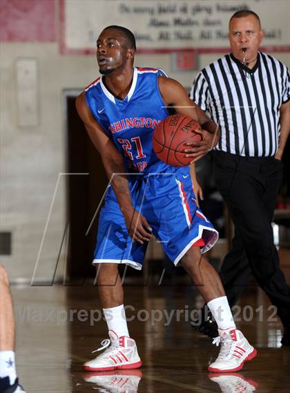 Thumbnail 2 in Cantwell-Sacred Heart vs. George Washington Prep (Rose City Roundball Classic) photogallery.