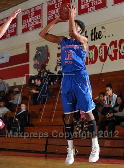 Thumbnail 2 in Cantwell-Sacred Heart vs. George Washington Prep (Rose City Roundball Classic) photogallery.