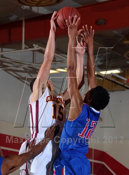 Thumbnail 3 in Cantwell-Sacred Heart vs. George Washington Prep (Rose City Roundball Classic) photogallery.