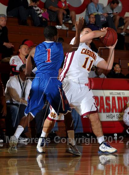 Thumbnail 3 in Cantwell-Sacred Heart vs. George Washington Prep (Rose City Roundball Classic) photogallery.