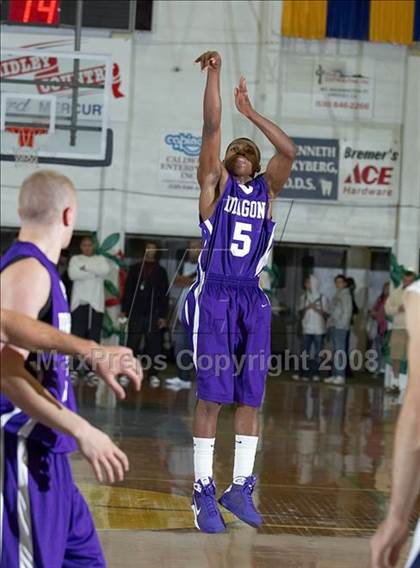 Thumbnail 3 in Modesto Christian vs. Sacramento (Gridley Invitational) photogallery.
