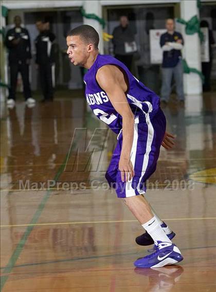 Thumbnail 1 in Modesto Christian vs. Sacramento (Gridley Invitational) photogallery.