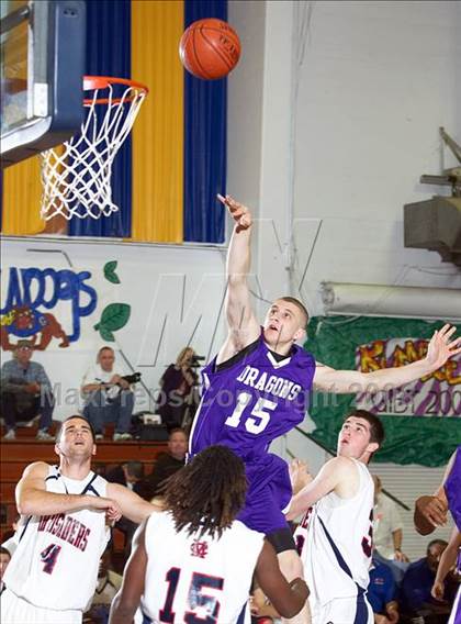Thumbnail 1 in Modesto Christian vs. Sacramento (Gridley Invitational) photogallery.