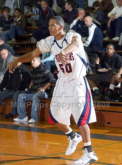 Thumbnail 2 in Modesto Christian vs. Sacramento (Gridley Invitational) photogallery.