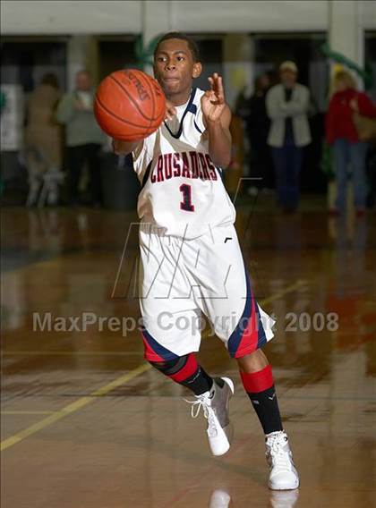 Thumbnail 2 in Modesto Christian vs. Sacramento (Gridley Invitational) photogallery.