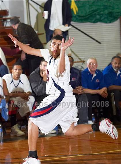 Thumbnail 1 in Modesto Christian vs. Sacramento (Gridley Invitational) photogallery.