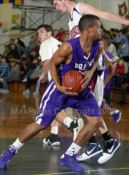 Thumbnail 3 in Modesto Christian vs. Sacramento (Gridley Invitational) photogallery.
