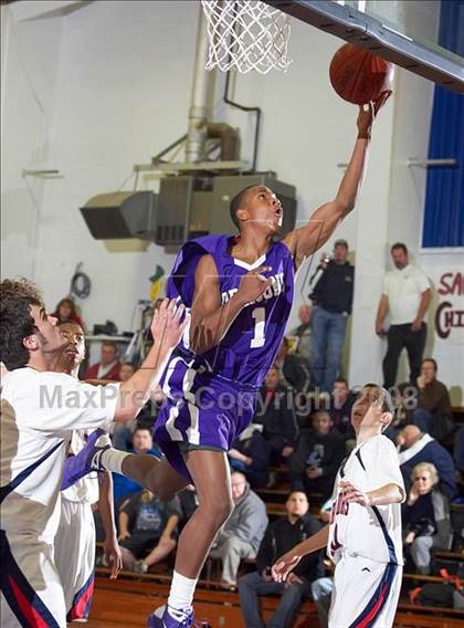 Thumbnail 3 in Modesto Christian vs. Sacramento (Gridley Invitational) photogallery.