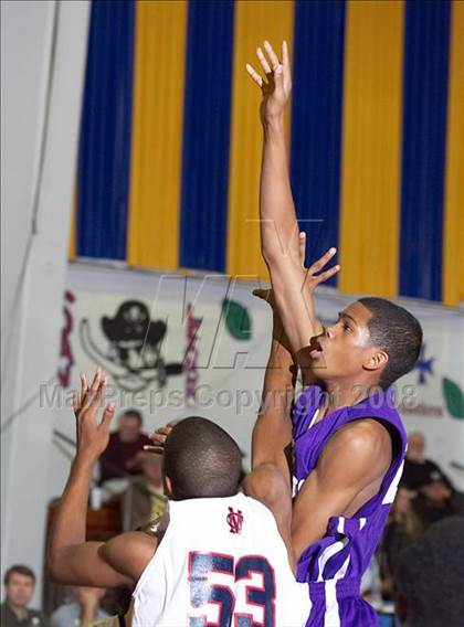 Thumbnail 3 in Modesto Christian vs. Sacramento (Gridley Invitational) photogallery.