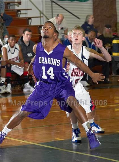 Thumbnail 2 in Modesto Christian vs. Sacramento (Gridley Invitational) photogallery.