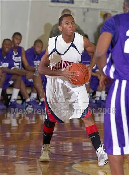 Thumbnail 1 in Modesto Christian vs. Sacramento (Gridley Invitational) photogallery.