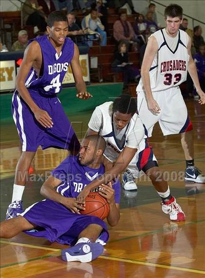 Thumbnail 1 in Modesto Christian vs. Sacramento (Gridley Invitational) photogallery.