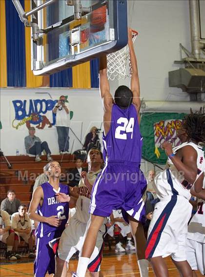 Thumbnail 1 in Modesto Christian vs. Sacramento (Gridley Invitational) photogallery.