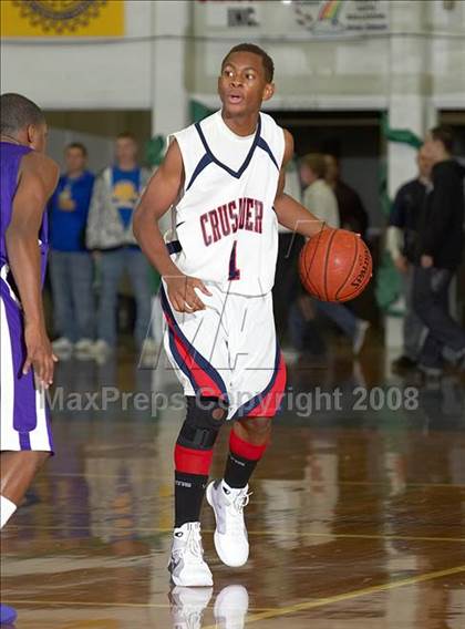 Thumbnail 1 in Modesto Christian vs. Sacramento (Gridley Invitational) photogallery.