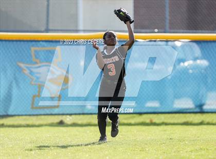 Thumbnail 2 in Churchville-Chili @ Irondequoit photogallery.