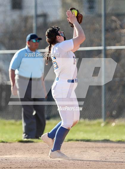 Thumbnail 2 in Churchville-Chili @ Irondequoit photogallery.